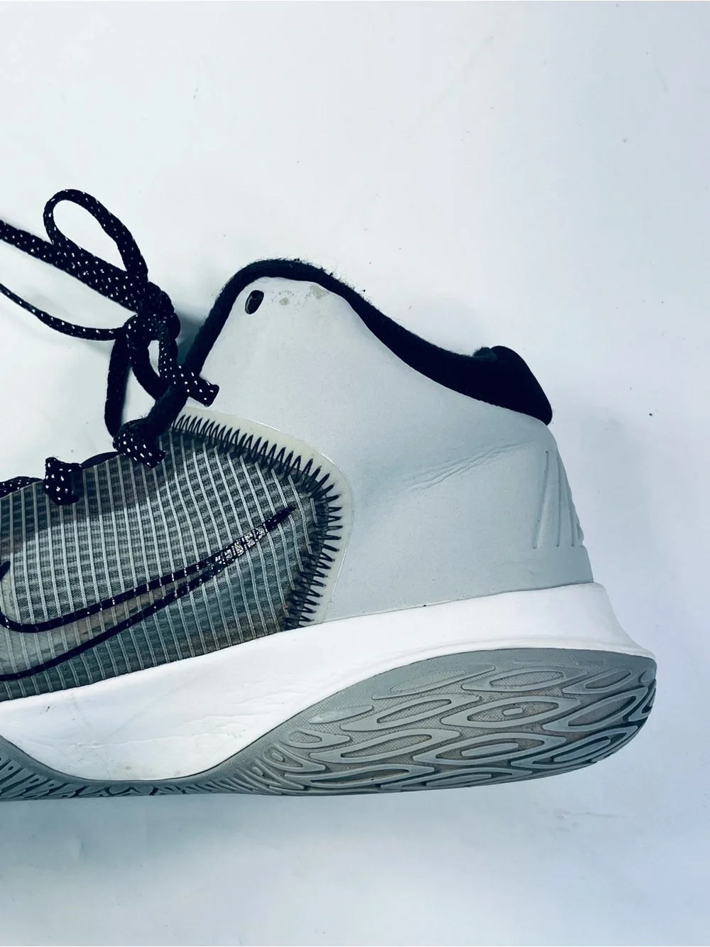 Nike Kyrie Flytrap 4 Gray Black Basketball Shoes #CT1972-002 Men’s Size:9